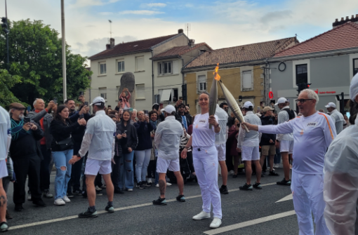 La flamme olympique à Périgueux