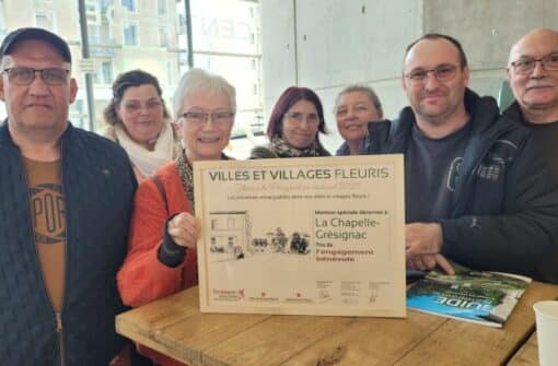 « Villes et villages fleuris » avec les bénévoles de Chapelle Grésignac